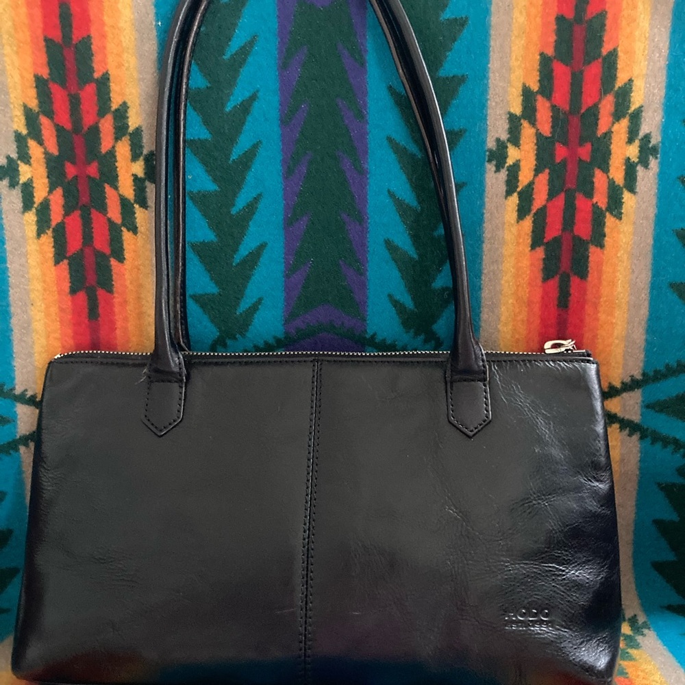 HOBO International slim shoulder bag leather purse. 11 3/4” X 6 3/4 “ X 2 1/2”